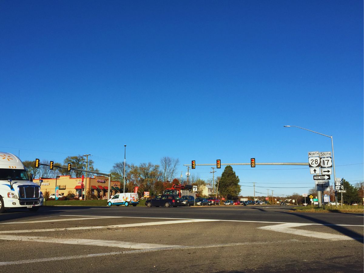 View north along Virginia State Route 28 (Catlett Road), Bealeton, VA