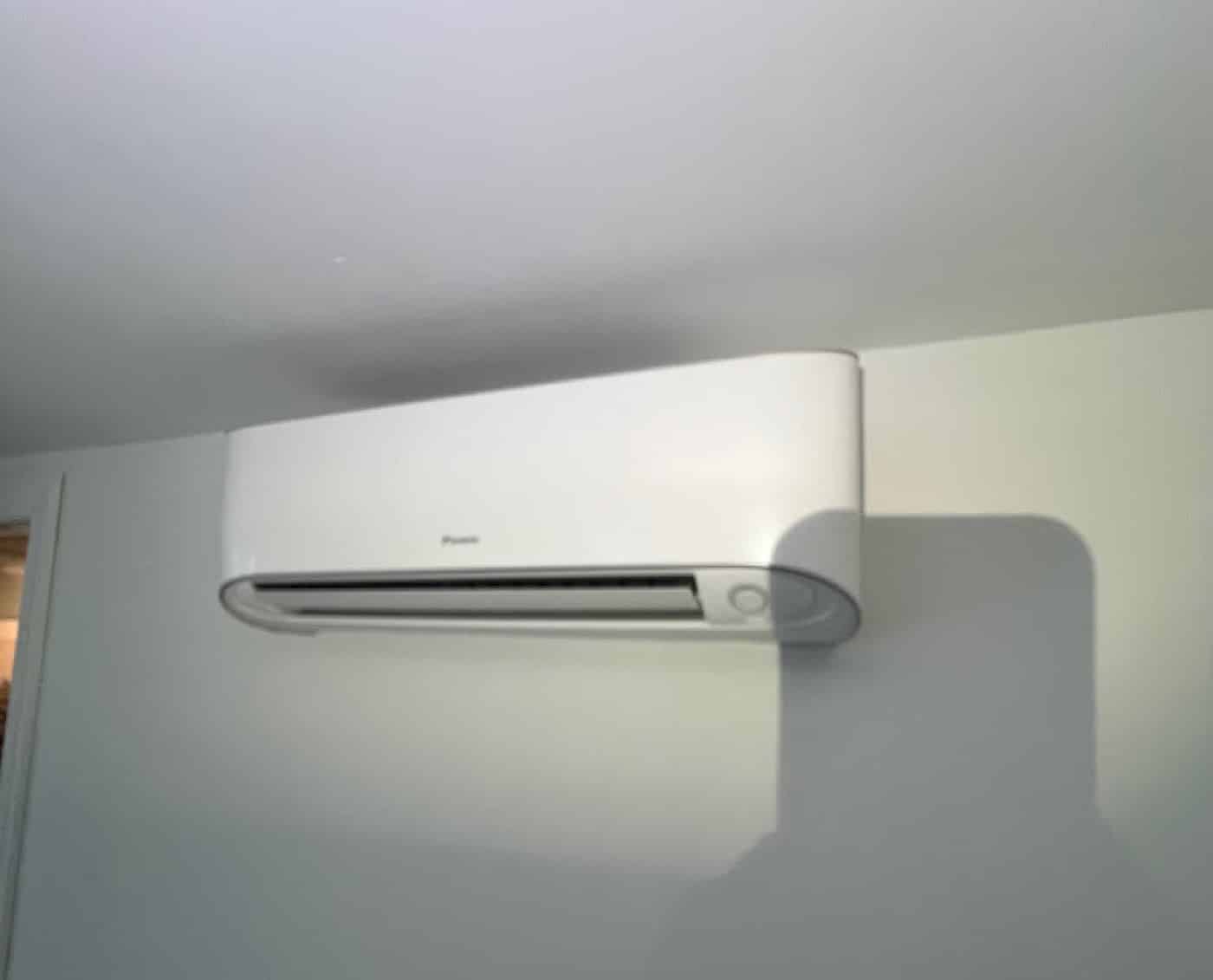 Ductless heat pump indoor unit installed by SwiftPro in a Northern Virginia home